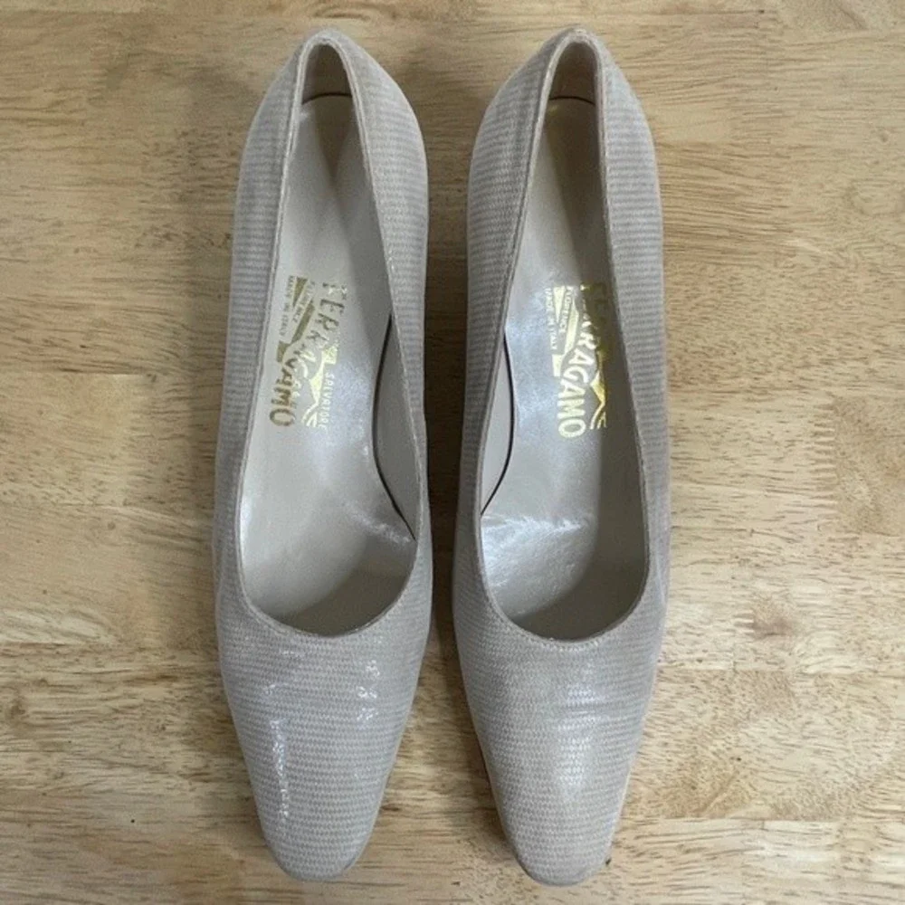 Salvatore Ferragamo Beige Textured Leather Pumps